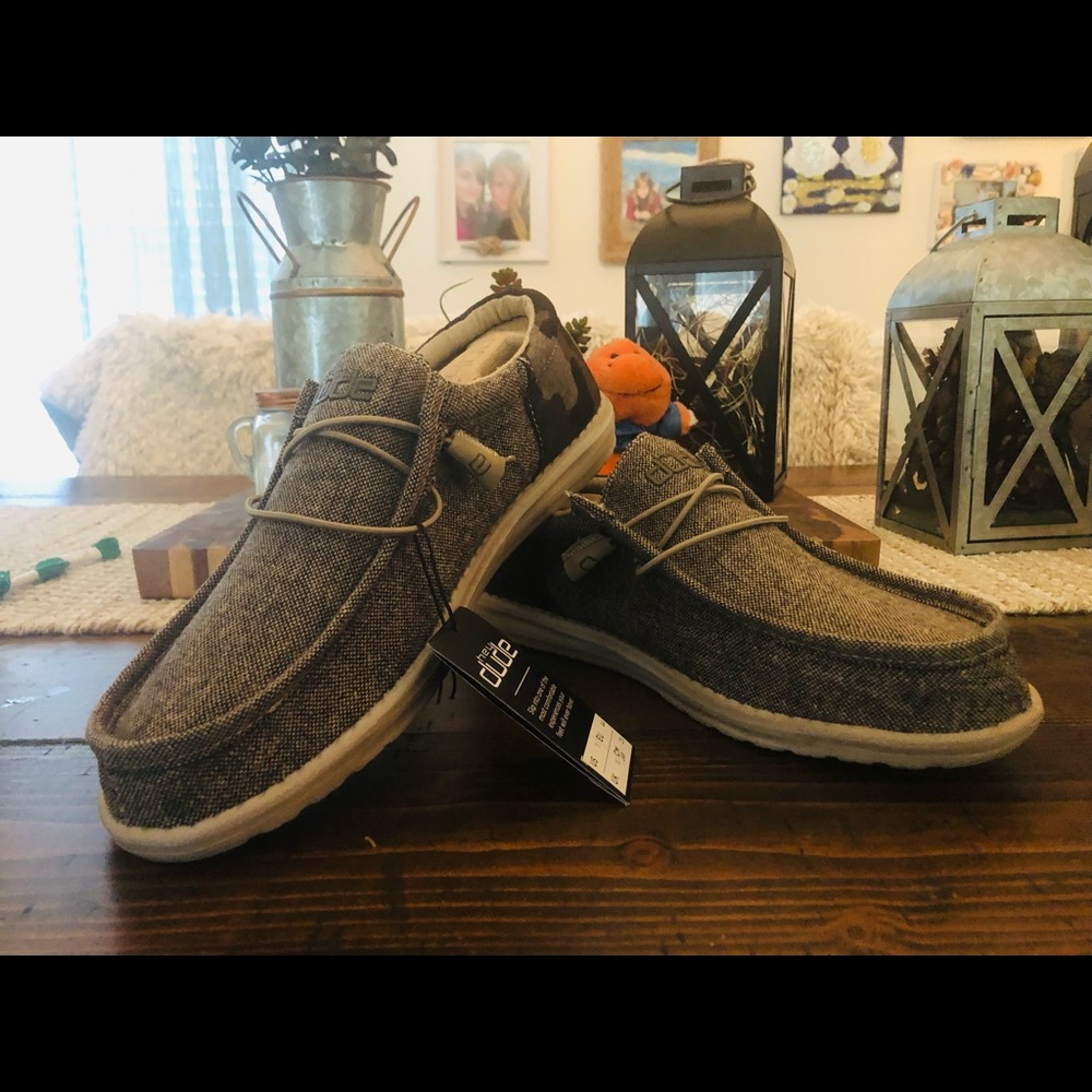 Hey Dude “Wally WL-Funky Camo”.